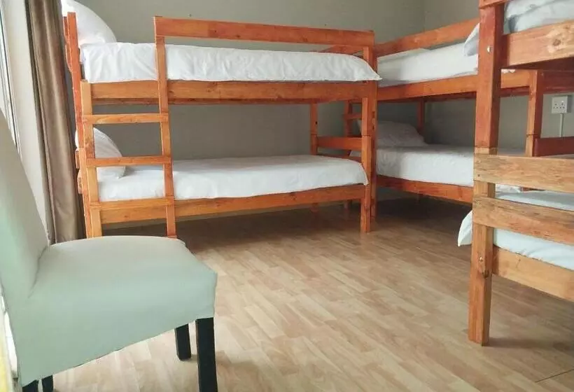 Retkeilymaja Serenity Shores Backpackers