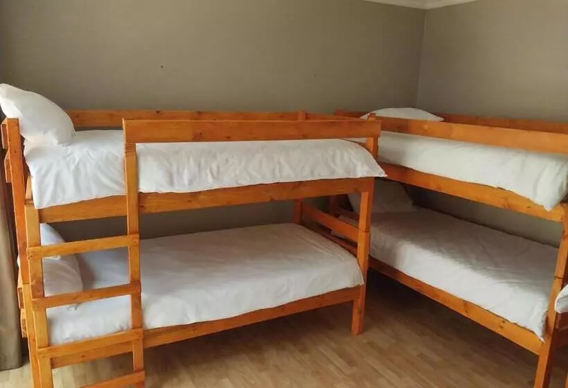 Retkeilymaja Serenity Shores Backpackers