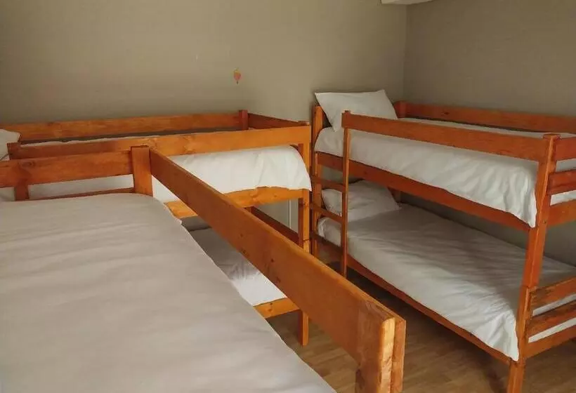 Retkeilymaja Serenity Shores Backpackers