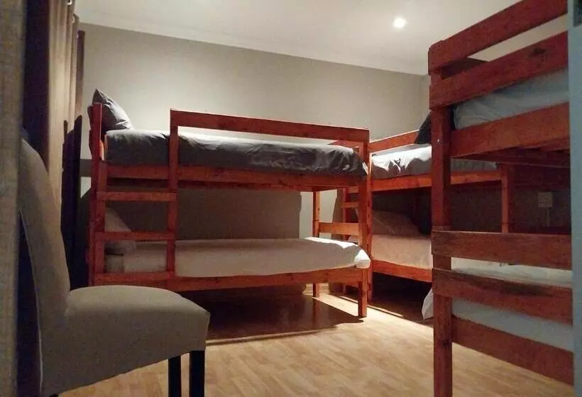 Retkeilymaja Serenity Shores Backpackers