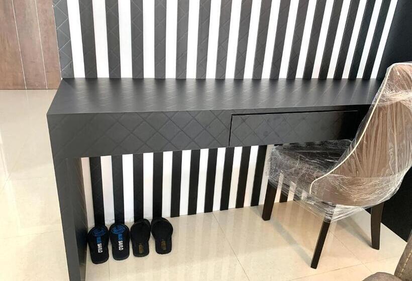 Wiwi Formosa Residence Nagoya With Balcony Spacious Netflix