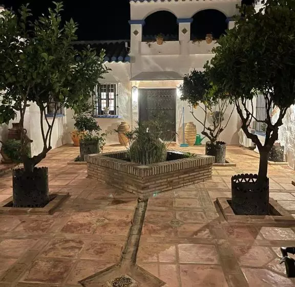 Aamiaismajoitus (B&B) Cortijo La Serena