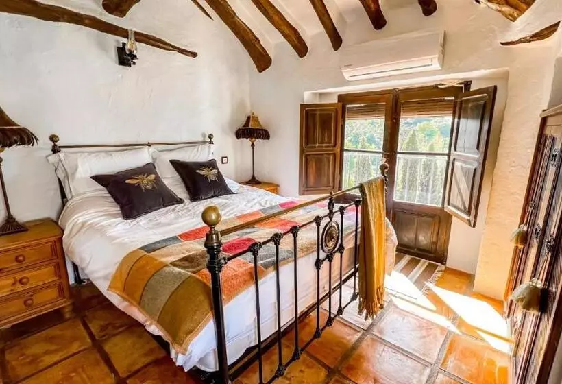 Aamiaismajoitus (B&B) Cortijo La Serena