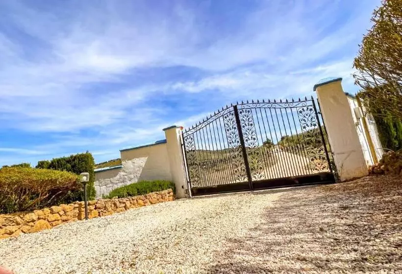 Aamiaismajoitus (B&B) Cortijo La Serena