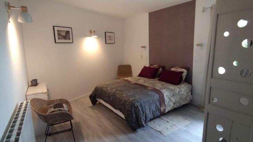 مبيت وإفطار Domaine De La Violette