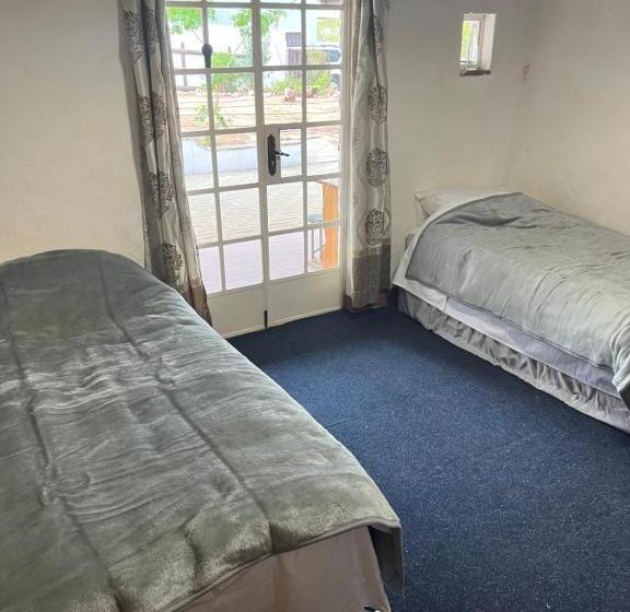 تختخواب و صبحانه Valsdam House