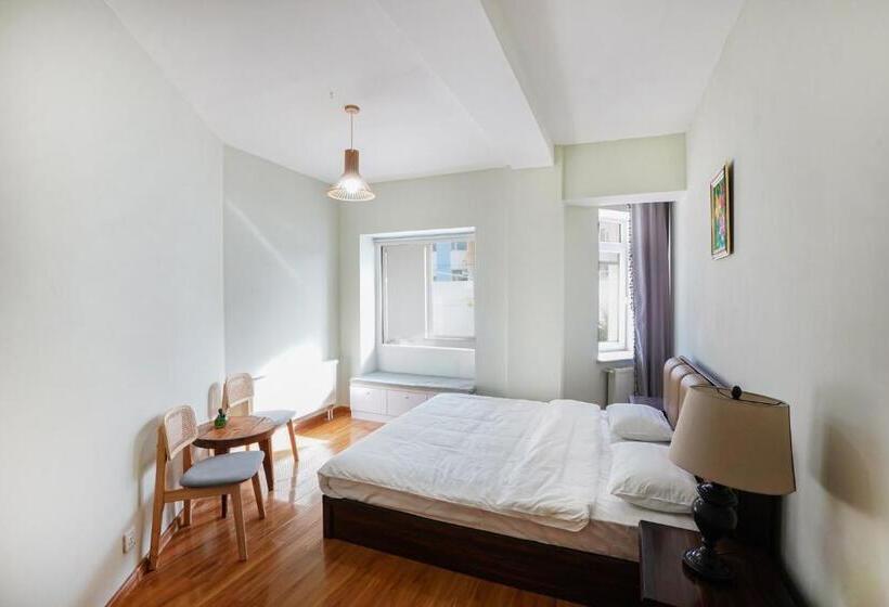 تختخواب و صبحانه White Hostel Mongolia