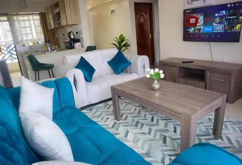Cosy Flamingo Furnished Apartments