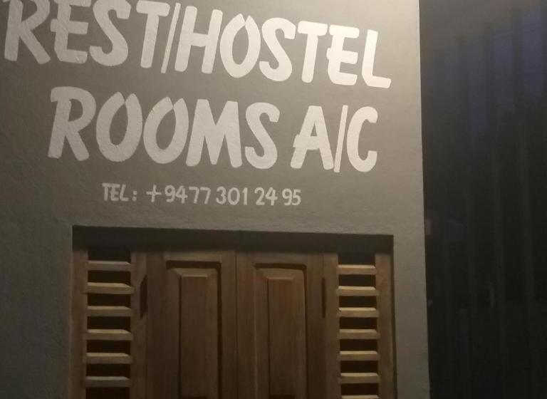 Craft Gallery Hostel