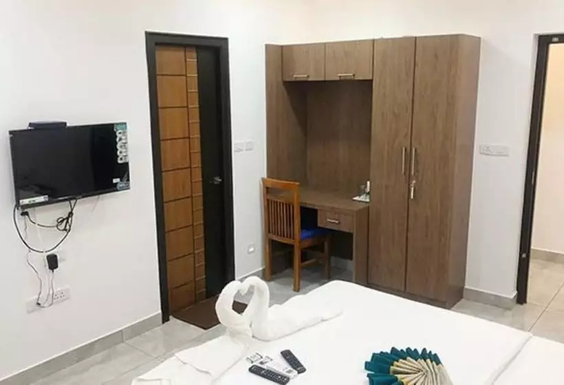 Fabhotel Olive Inn