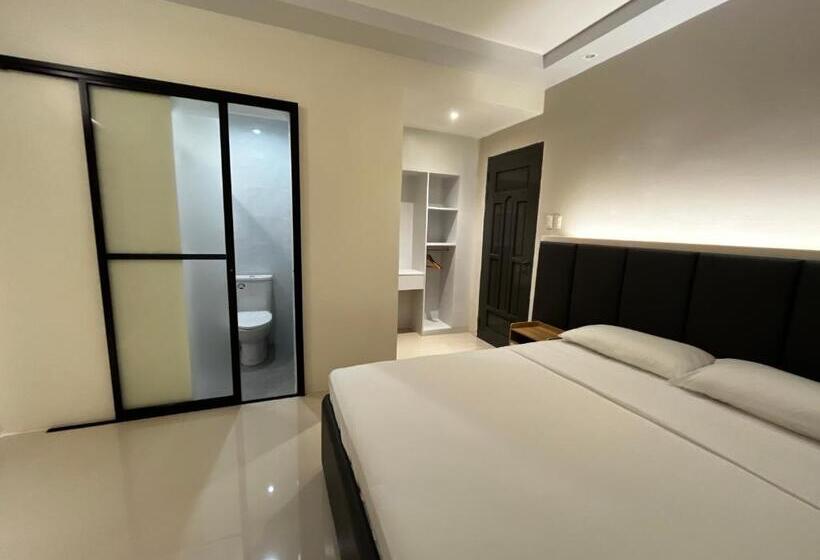 Hotelli Central Block Inn