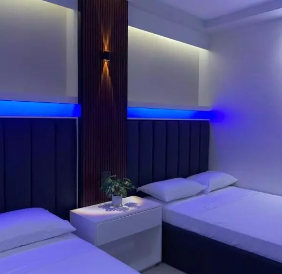 ホテル Central Block Inn