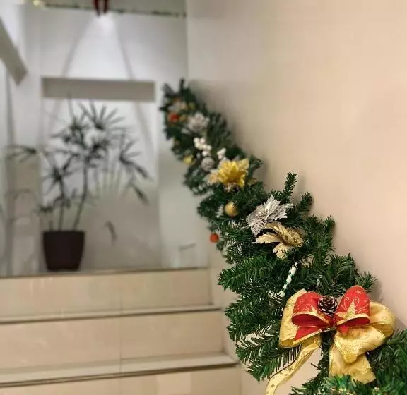 ホテル Central Block Inn