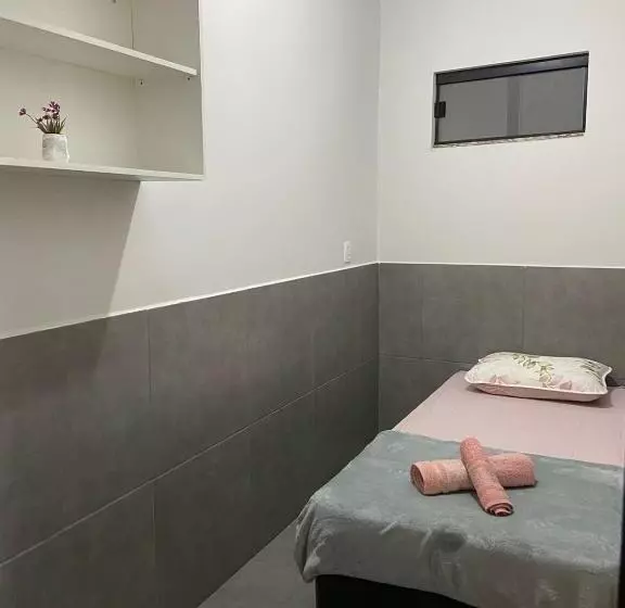 カプセルホテル Hostel Araxá