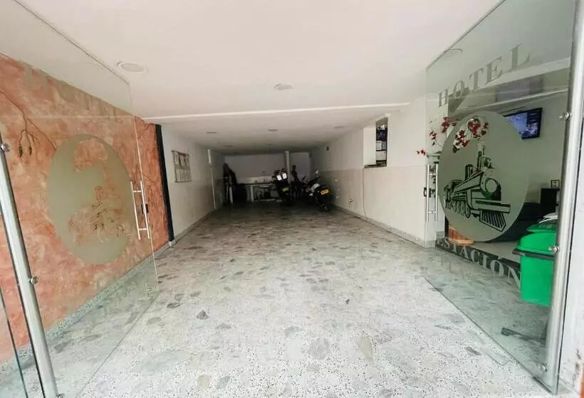 ホテル Estacion Plaza