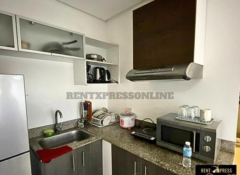 Hotel Free Sauna & Pool Access Plus 70 Percent Less Promo This Month Affordable And Cheapest Deluxe Unit I