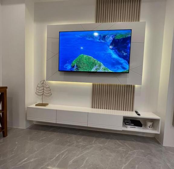 فندق Luxury Cabin Near Fields Avenue