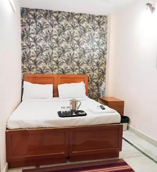 Hotelli Roomshala 127 Mannat Stay