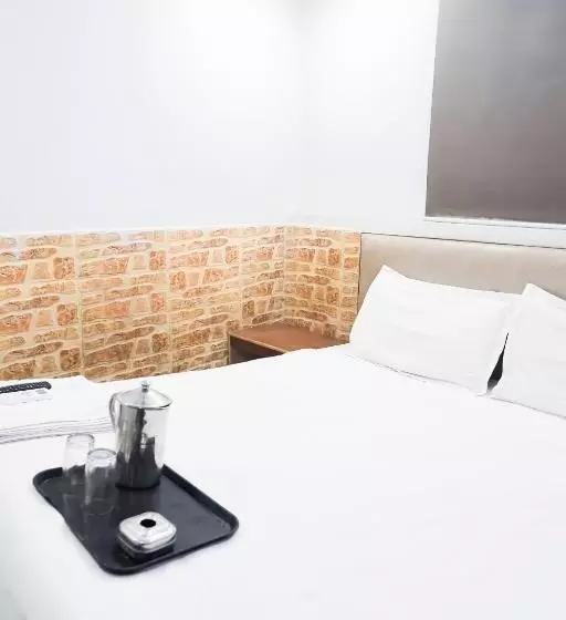 Hotelli Roomshala 127 Mannat Stay