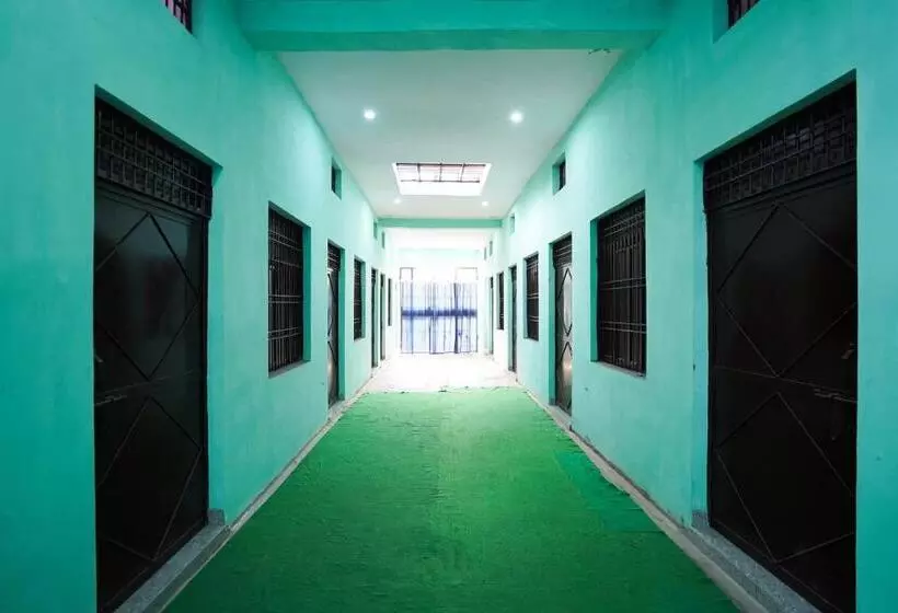 Oyo Hotel Star Palace