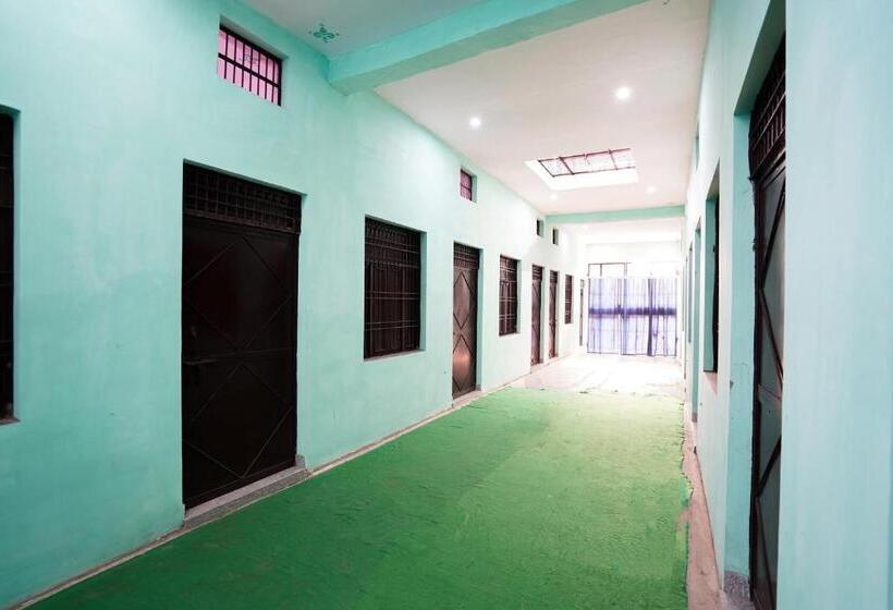 Oyo Hotel Star Palace