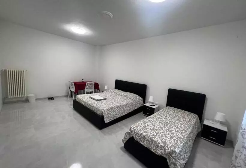 پانسیون Casa Roma Rooms&apartments