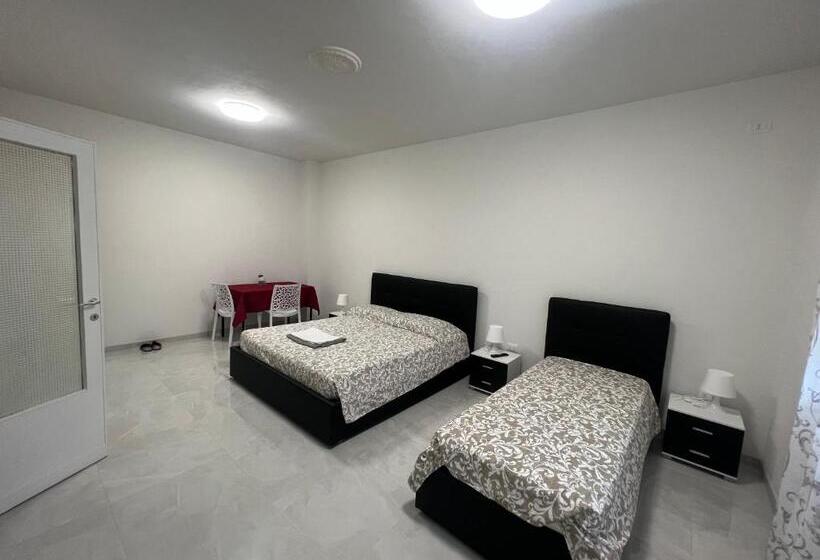 Pensió Casa Roma Rooms&apartments