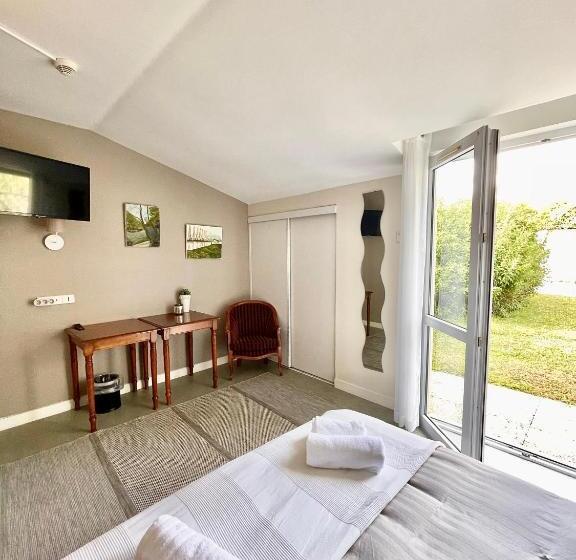 פנסיון Chambres Domaine De Laléard