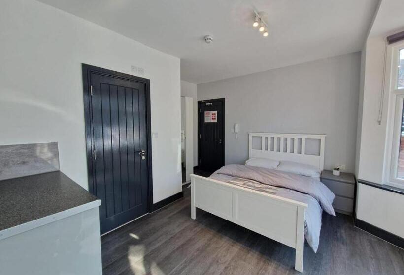 펜션 Room On Southall High Street