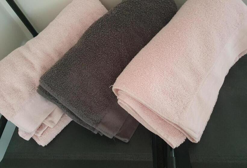 Pansiyon Warm Private Homestay Local To Dunedin