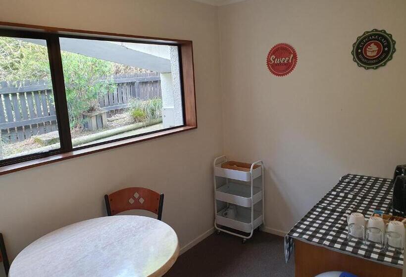 Pansiyon Warm Private Homestay Local To Dunedin