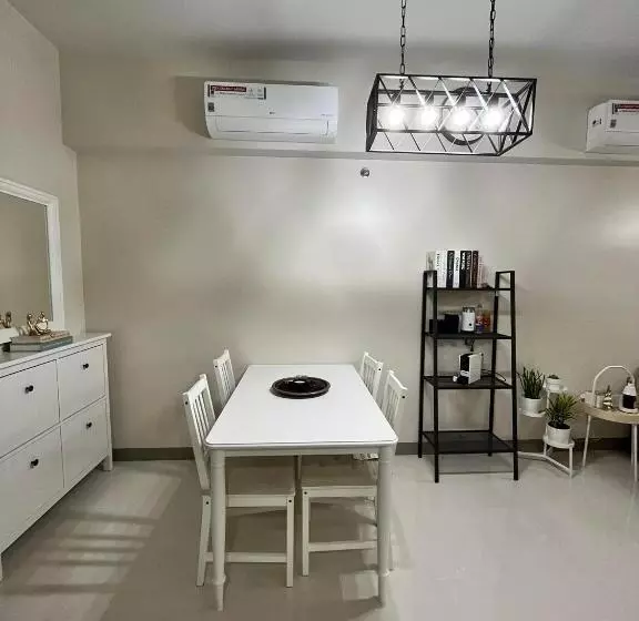 Eastwood Global Plaza Luxury Residence