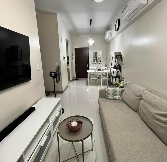 Eastwood Global Plaza Luxury Residence