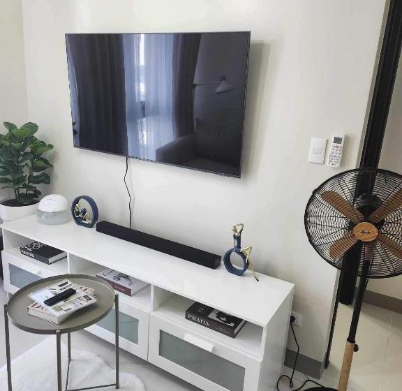 Eastwood Global Plaza Luxury Residence