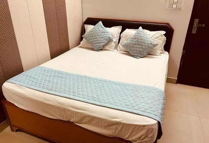 Bed and Breakfast 4 U Premium Tapovan Rishikesh
