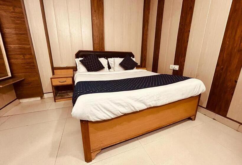 مبيت وإفطار 4 U Premium Tapovan Rishikesh