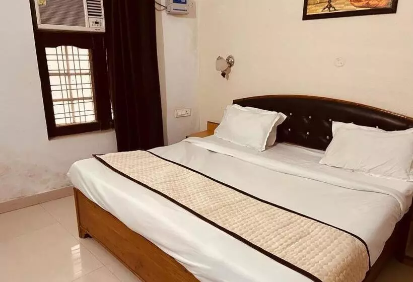 Bed and Breakfast 4 U Premium Tapovan Rishikesh