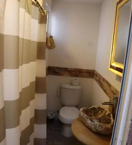 ベッドアンドブレックファースト Chalet Tipo Suizo Nuevo Con Cama Matrimonial Y Baño Completo Privado Dentro De La Habitación