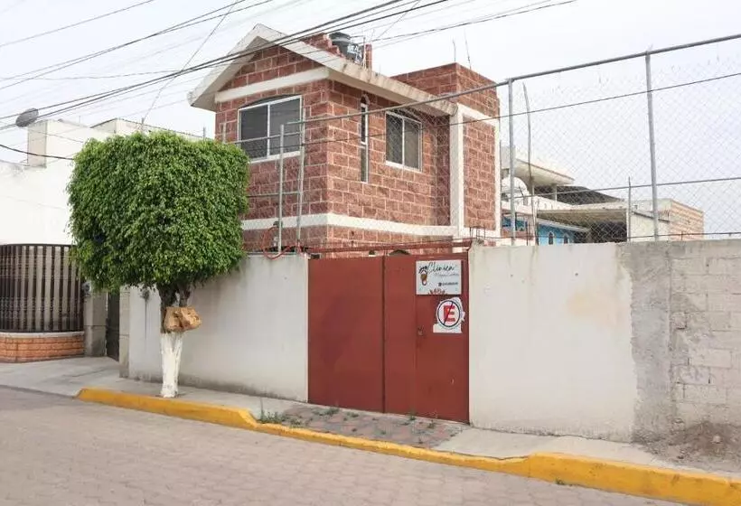 ベッドアンドブレックファースト Chalet Tipo Suizo Nuevo Con Cama Matrimonial Y Baño Completo Privado Dentro De La Habitación