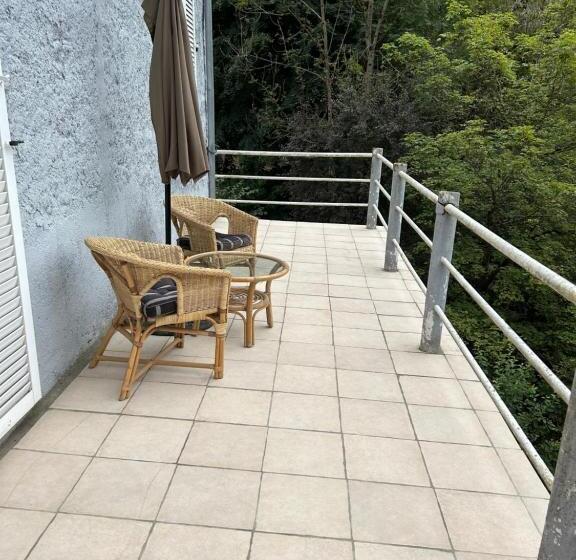 مبيت وإفطار Chateau Laffargue