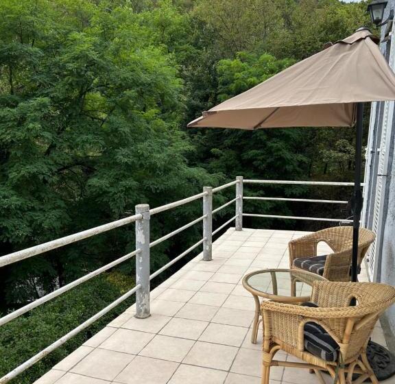 مبيت وإفطار Chateau Laffargue