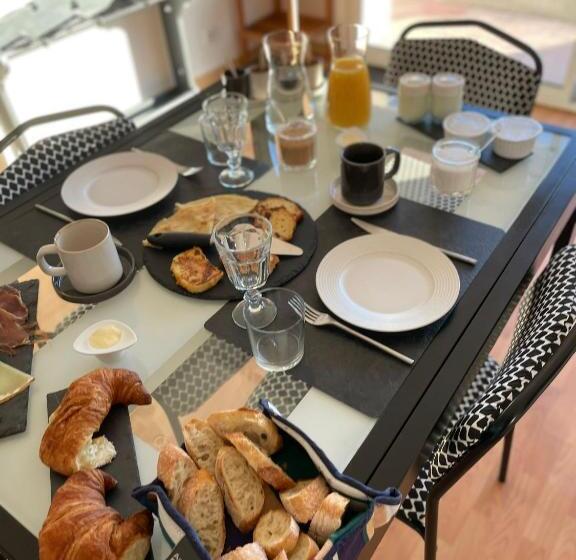 Bed and Breakfast Maison Goxoki