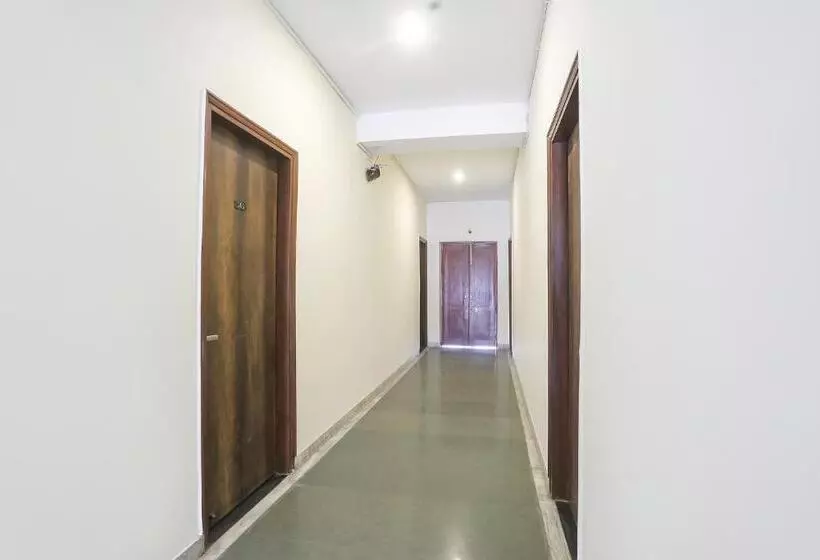 Fabhotel The Avasa