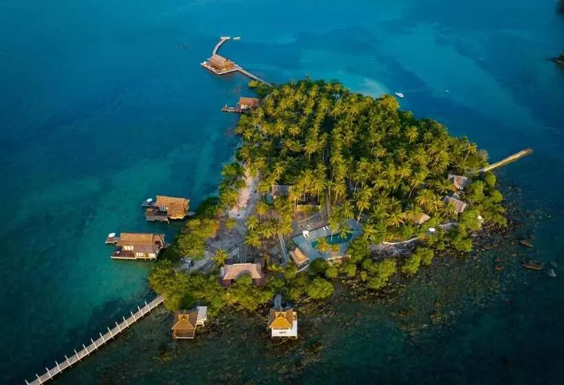 Full Moon Island Resort