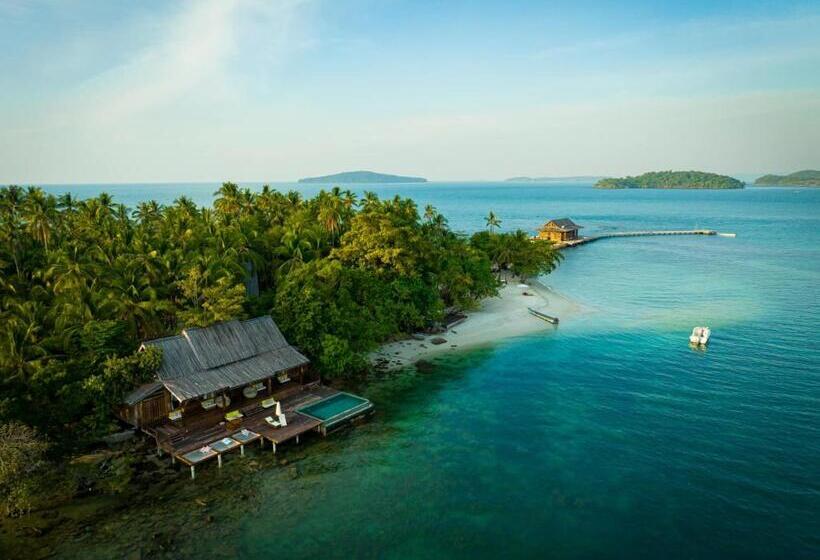 Full Moon Island Resort