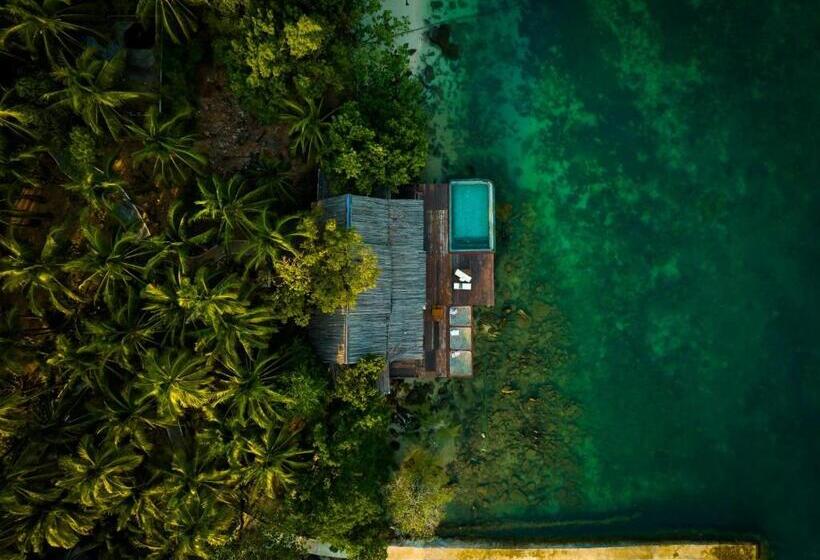 Full Moon Island Resort