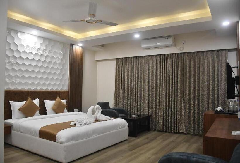 فندق Eden Garden