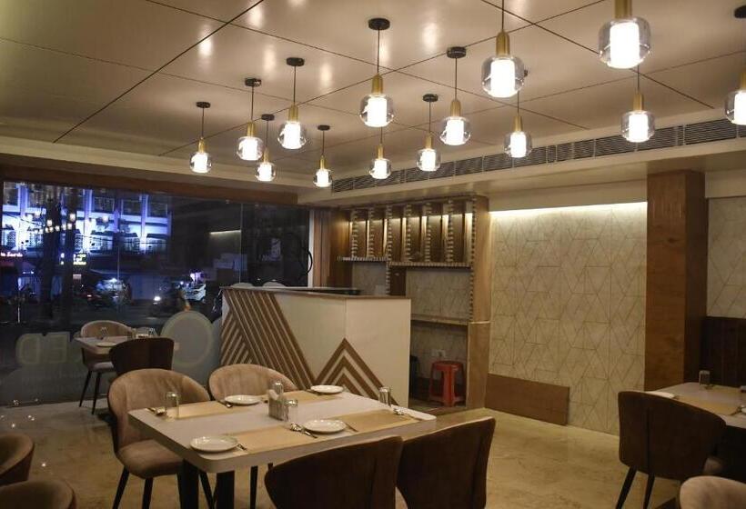 فندق Eden Garden