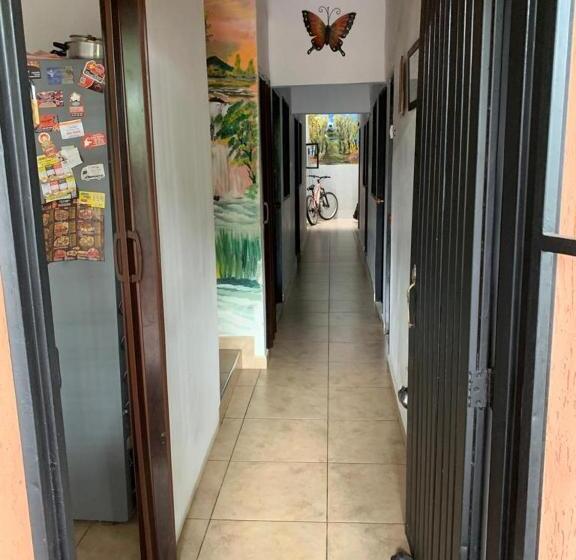 Szálloda Hostal Monarca