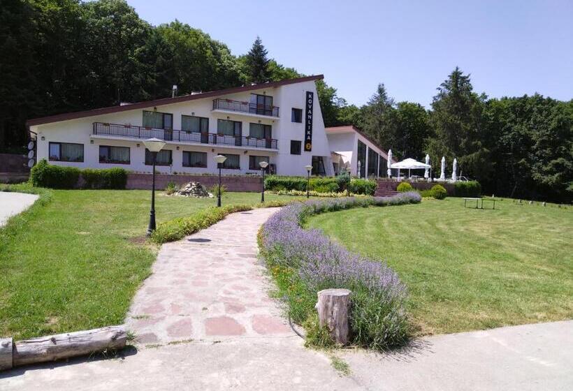 ホテル Kovanlika 2